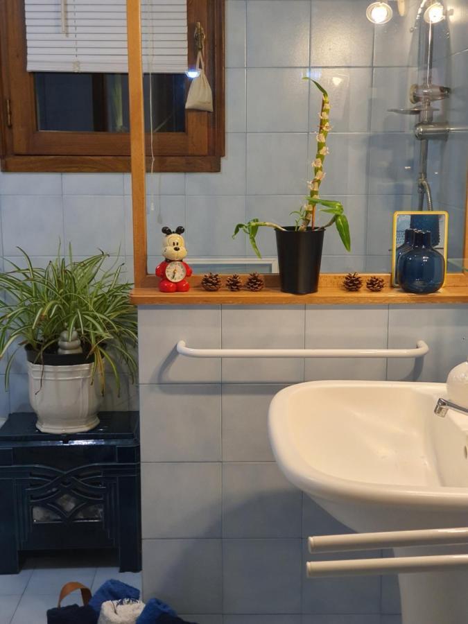 A L'Ecole Buissonniere, Chambre D'Hotes En Sidobre Lacrouzette Εξωτερικό φωτογραφία
